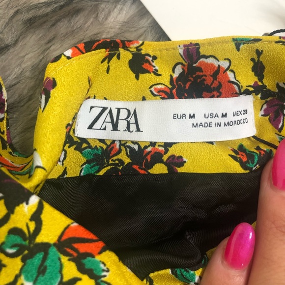 Zara Yellow Floral Mini skirt with Accents - Picture 2 of 7